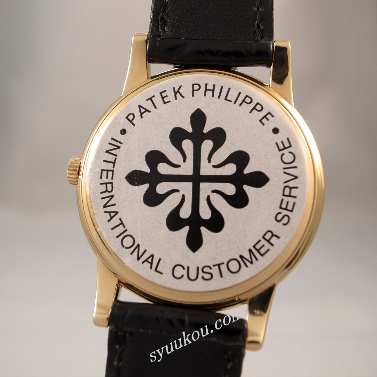 カラトラバ Ref．5032 YG製自動巻モデル | PATEK